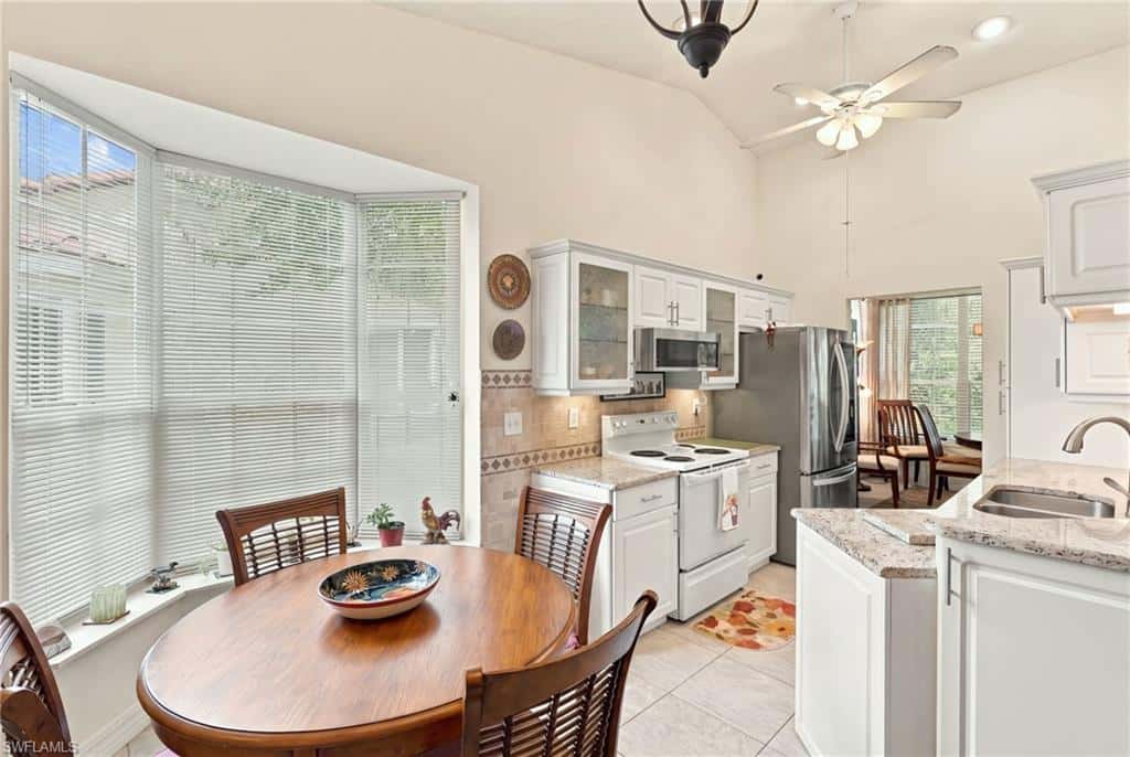 73 Silver Oaks Cir #10201, Naples, photo 5