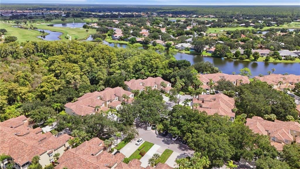 73 Silver Oaks Cir #10201, Naples, photo 19