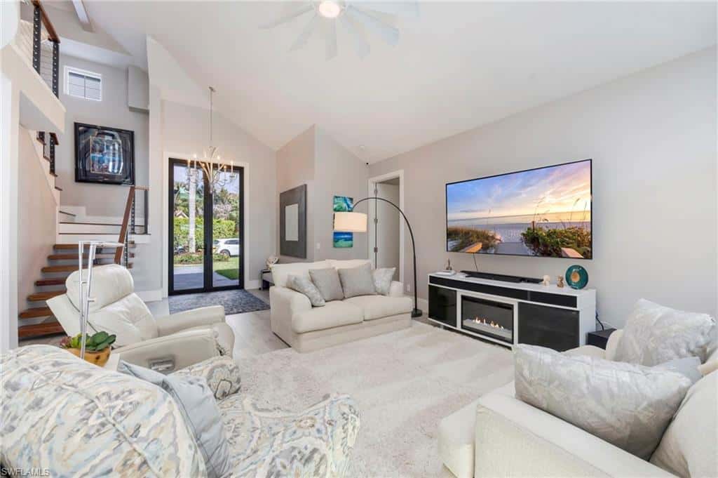 549 Eagle Creek Dr, Naples, photo 4