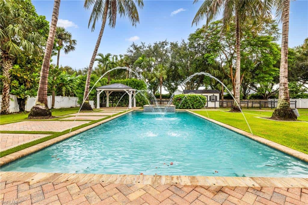 20661 Tanglewood Ln, Estero, photo 32