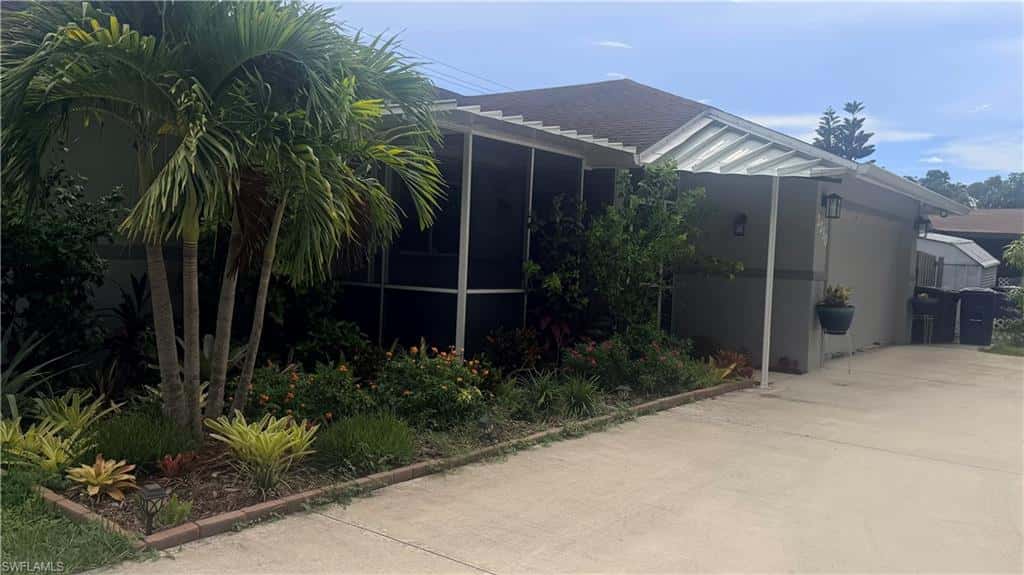 2230 Crystal Dr, Fort Myers, photo 6