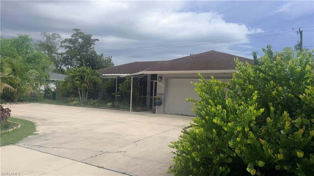 2230 Crystal Dr, Fort Myers, photo 5