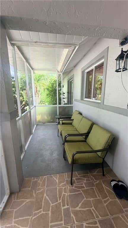 2230 Crystal Dr, Fort Myers, photo 9