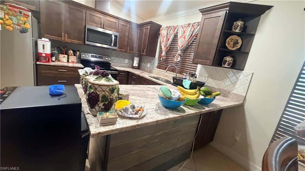 2230 Crystal Dr, Fort Myers, photo 30