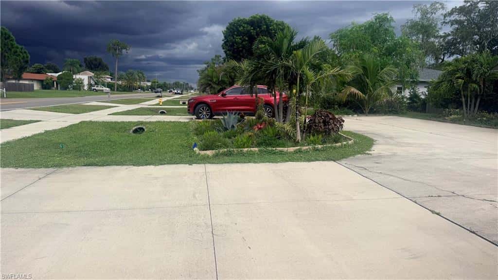 2230 Crystal Dr, Fort Myers, photo 4