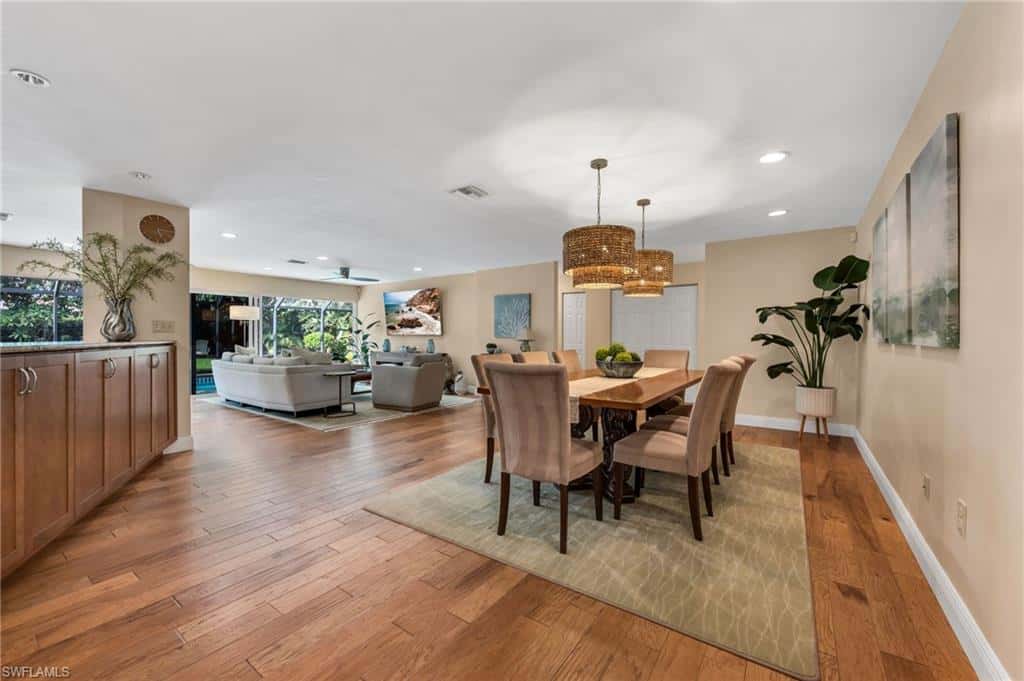 675 Harbour Dr, Naples, photo 17