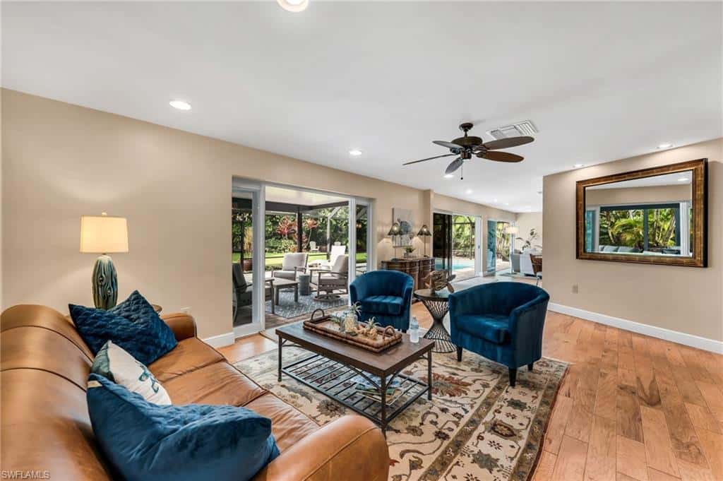 675 Harbour Dr, Naples, photo 12