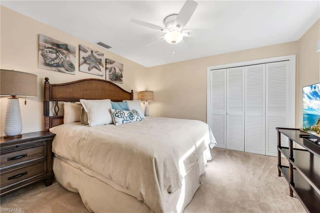 675 Harbour Dr, Naples, photo 22