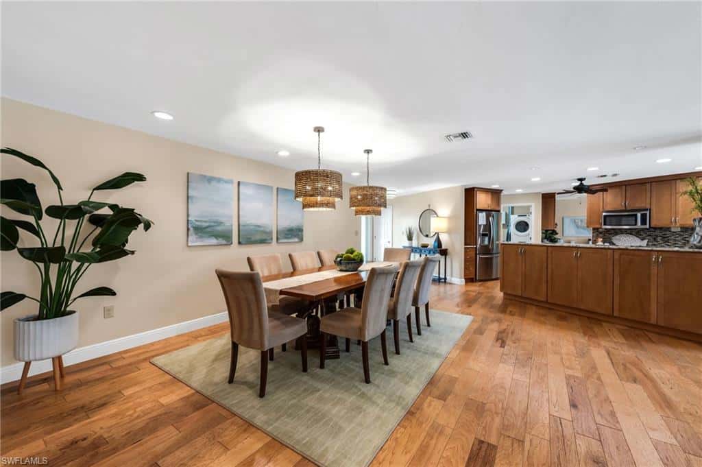 675 Harbour Dr, Naples, photo 18