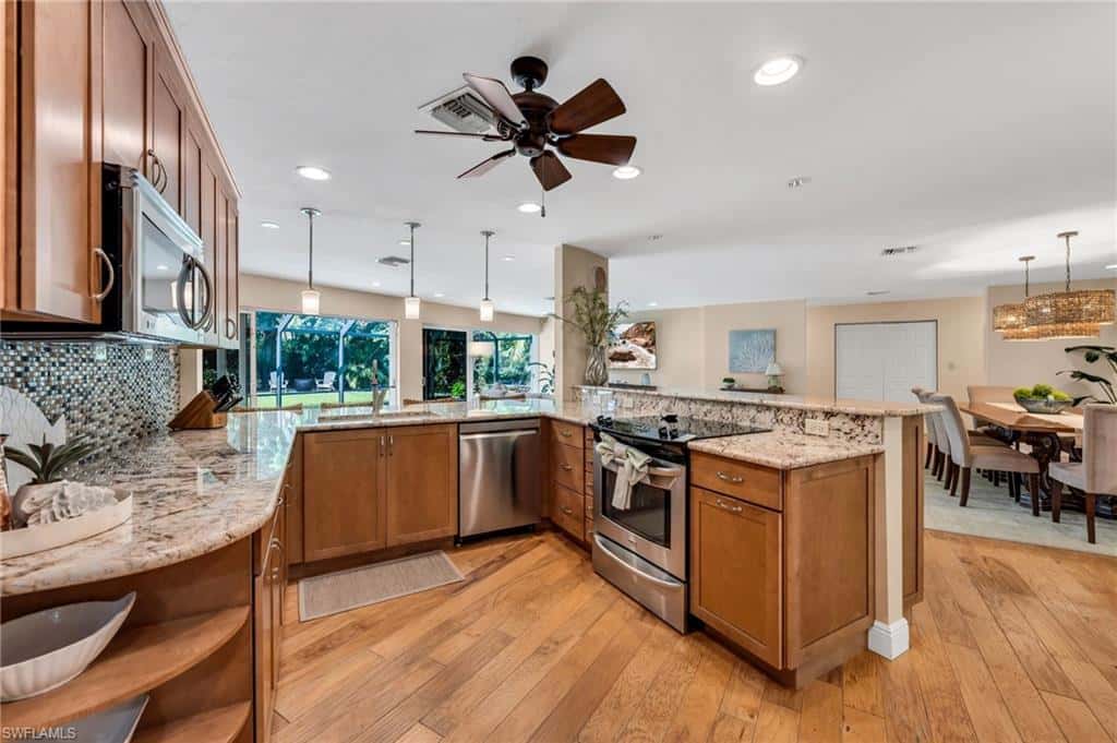 675 Harbour Dr, Naples, photo 8