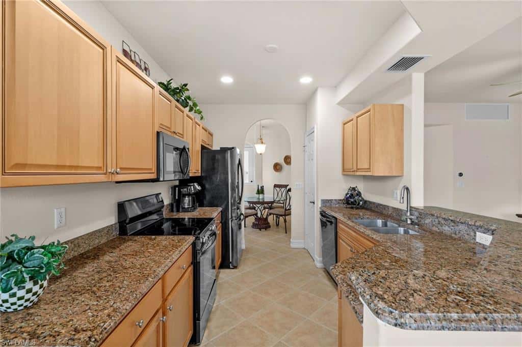 5626 Cape Harbour Dr #102, Cape Coral, photo 9