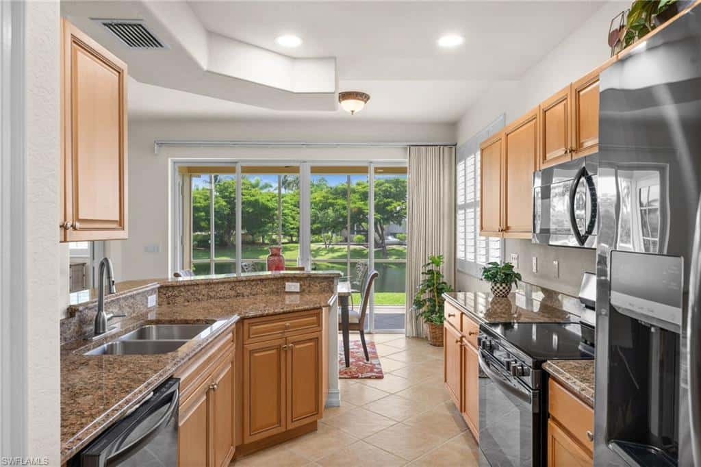 5626 Cape Harbour Dr #102, Cape Coral, photo 8