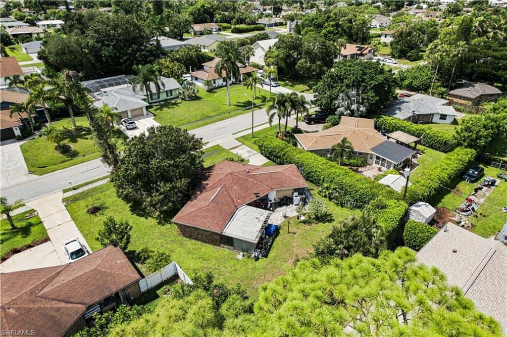 9829 Pennsylvania Ave, Bonita Springs, photo 4