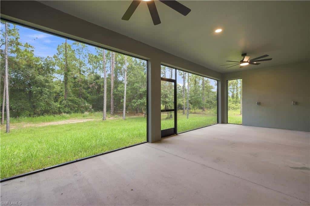 1214 Acacia Ave, Lehigh Acres, photo 43
