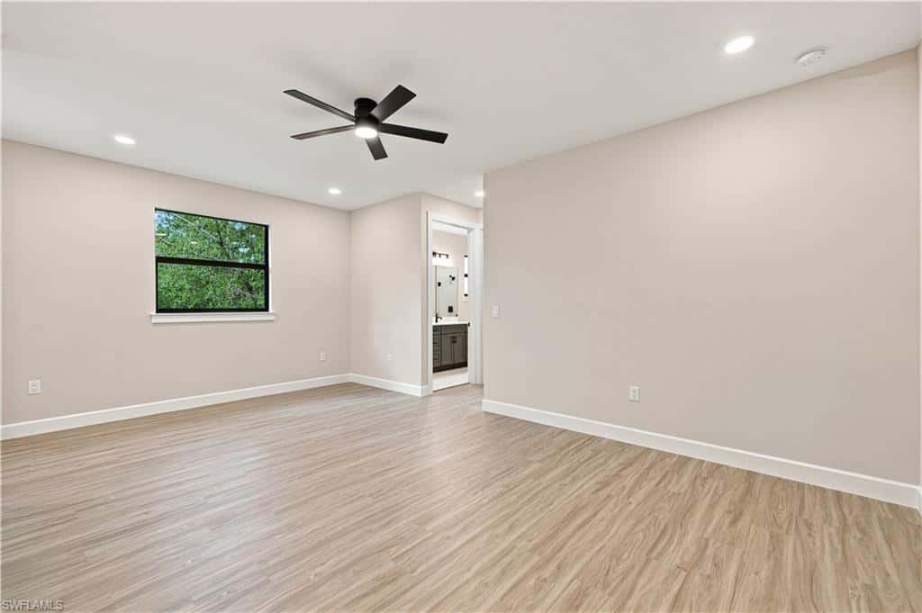1214 Acacia Ave, Lehigh Acres, photo 37