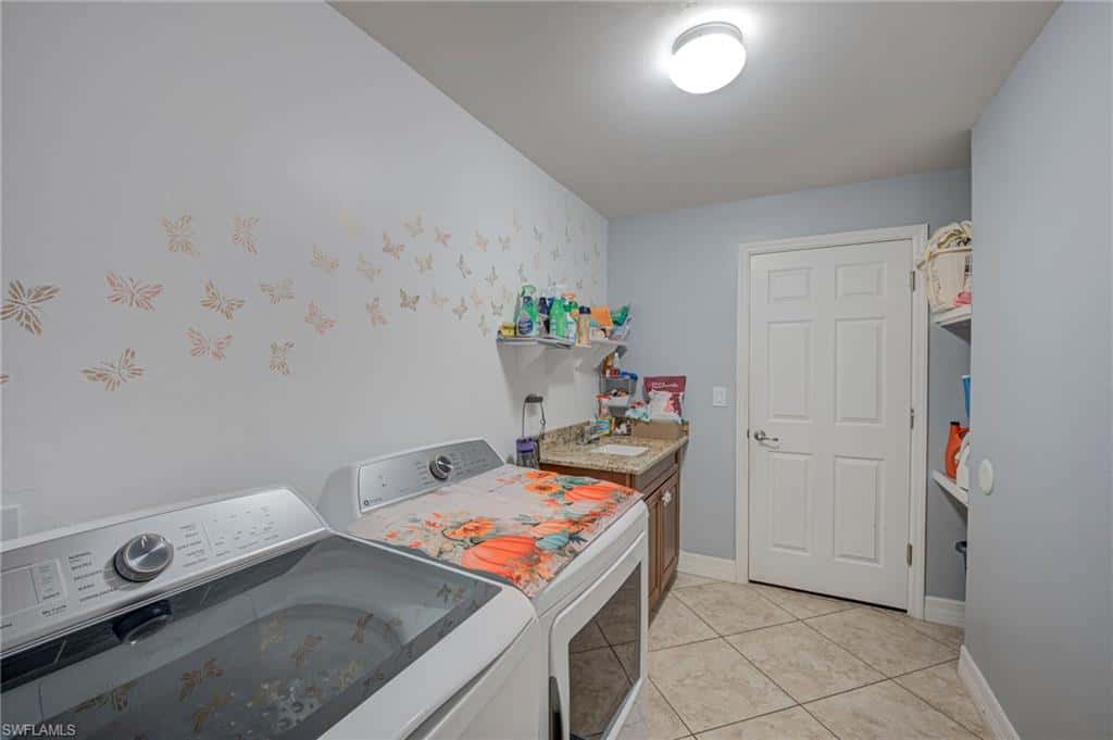 4910 Bygone St, Lehigh Acres, photo 27