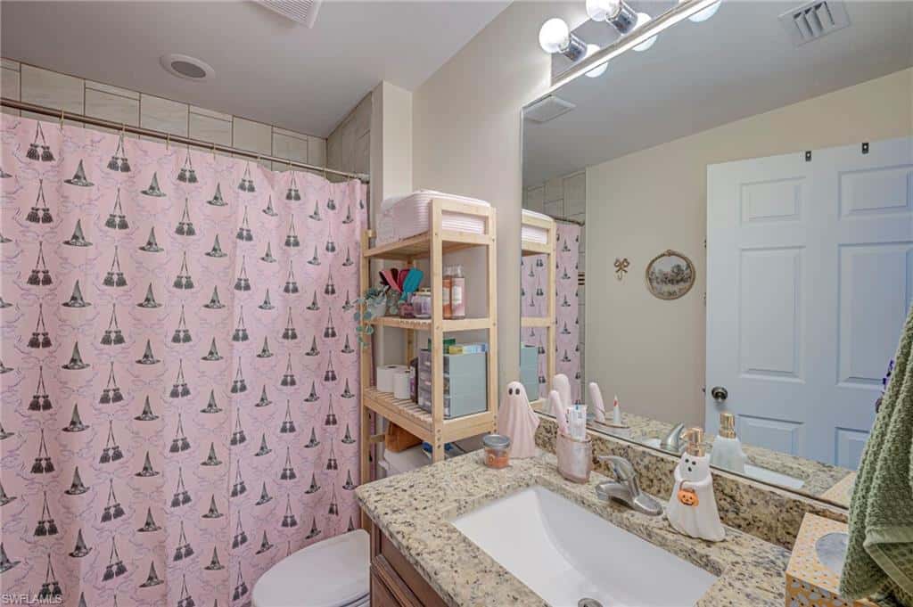 4910 Bygone St, Lehigh Acres, photo 17