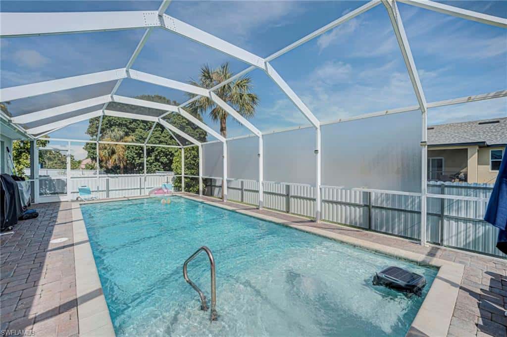 4910 Bygone St, Lehigh Acres, photo 32
