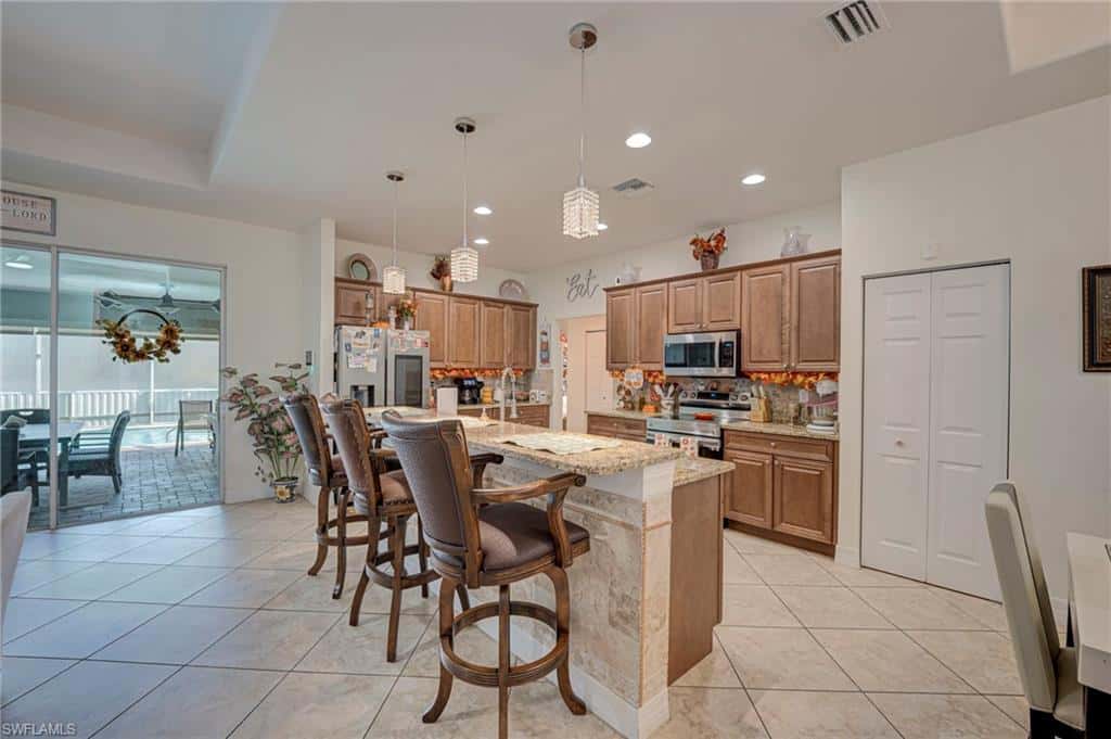 4910 Bygone St, Lehigh Acres, photo 9