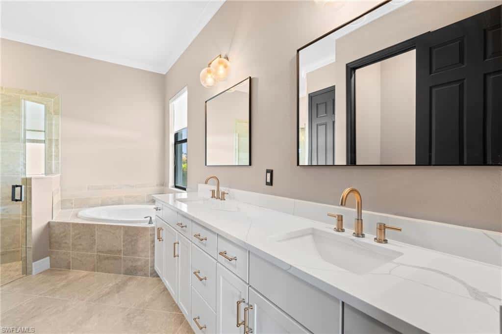2067 Antigua Ln, Naples, photo 15