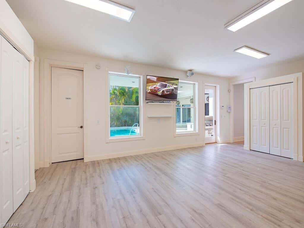 180 7th Ave, Naples, photo 11