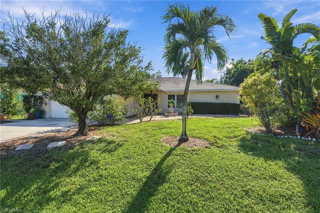 688 Valley Dr, Bonita Springs, photo 22