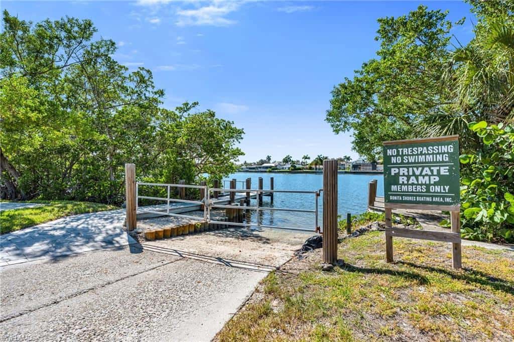 688 Valley Dr, Bonita Springs, photo 24