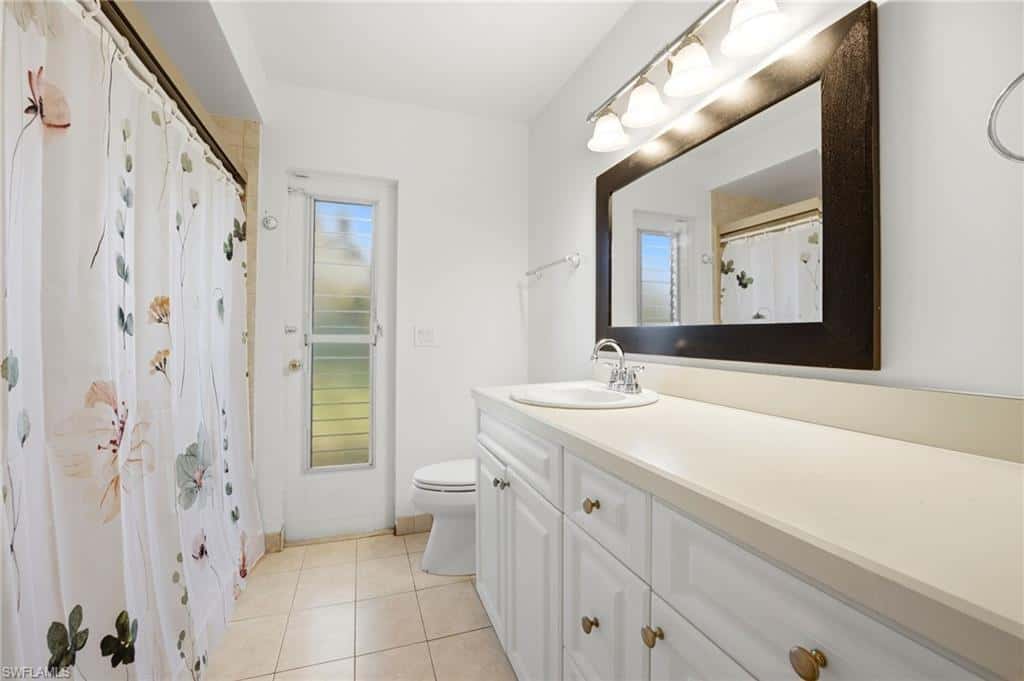 688 Valley Dr, Bonita Springs, photo 15