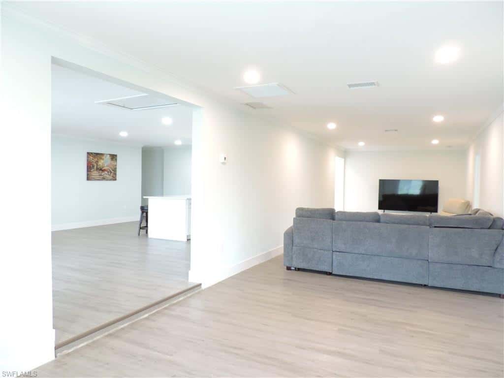 6401 Plumosa Ave, Fort Myers, photo 9