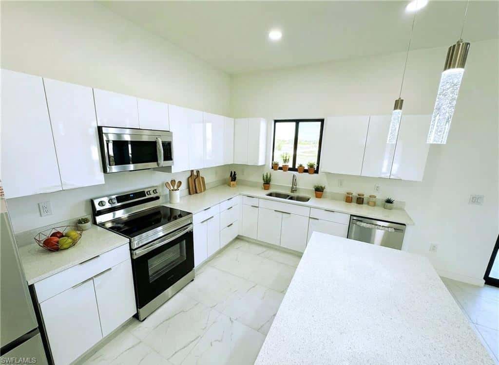 4333 34th Ln, Cape Coral, photo 9