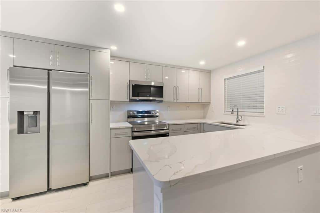 900 8th Ave #103, Naples, photo 6