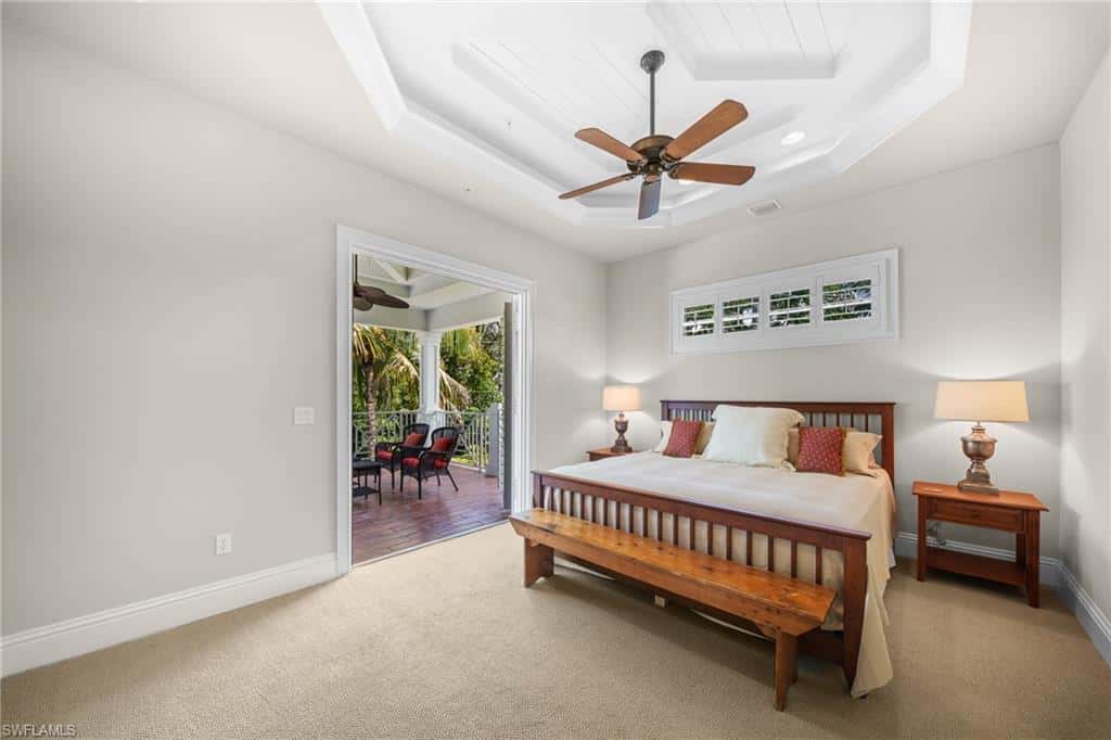 529 Fairway Ter, Naples, photo 32