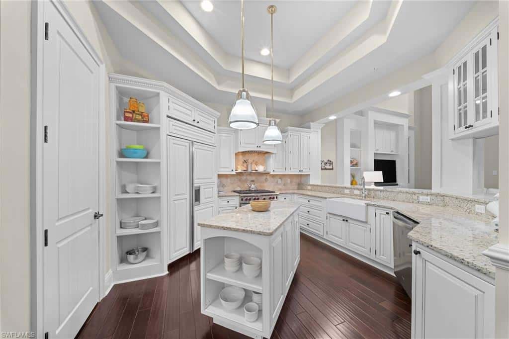 529 Fairway Ter, Naples, photo 5
