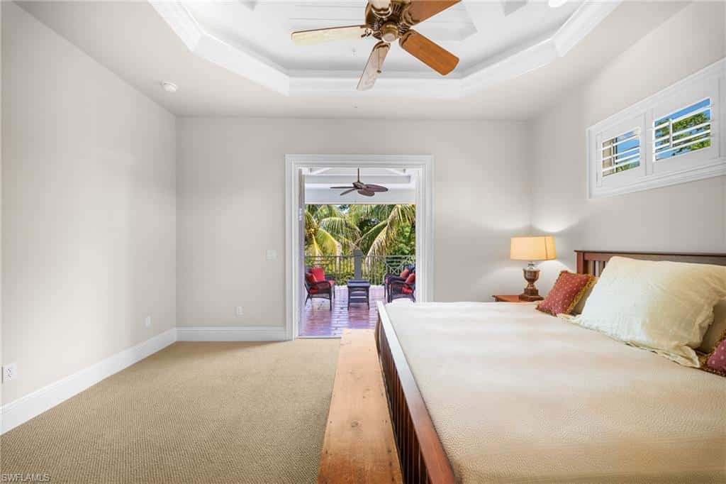 529 Fairway Ter, Naples, photo 33