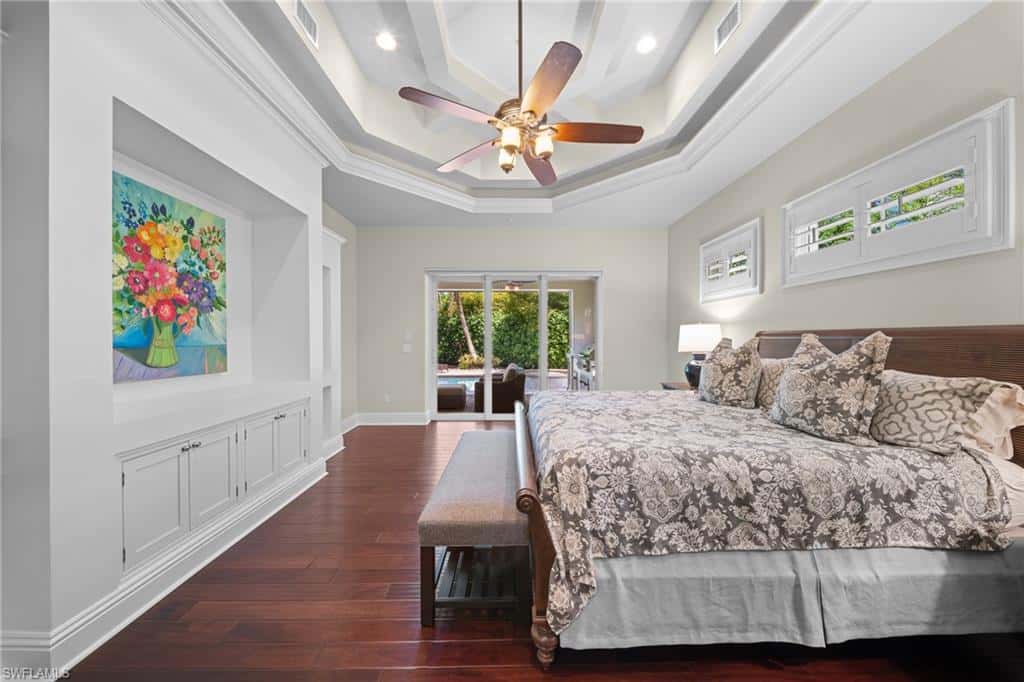 529 Fairway Ter, Naples, photo 19