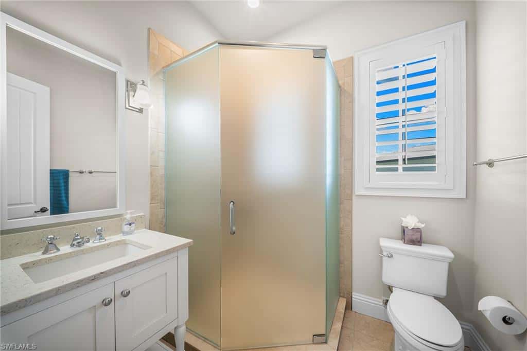 529 Fairway Ter, Naples, photo 35