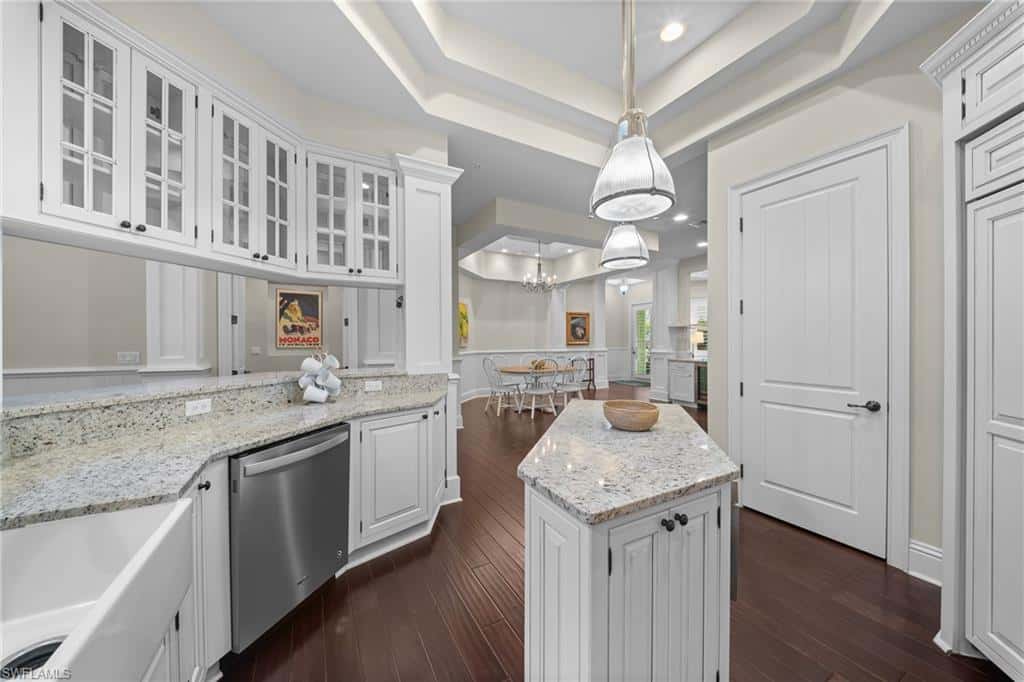 529 Fairway Ter, Naples, photo 8
