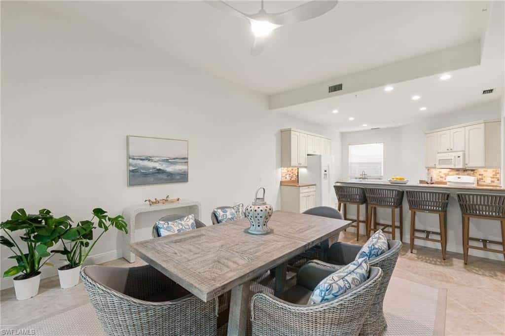 3053 Aviamar Cir #8-102, Naples, photo 6
