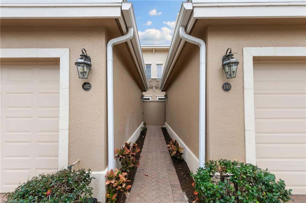 3053 Aviamar Cir #8-102, Naples, photo 24