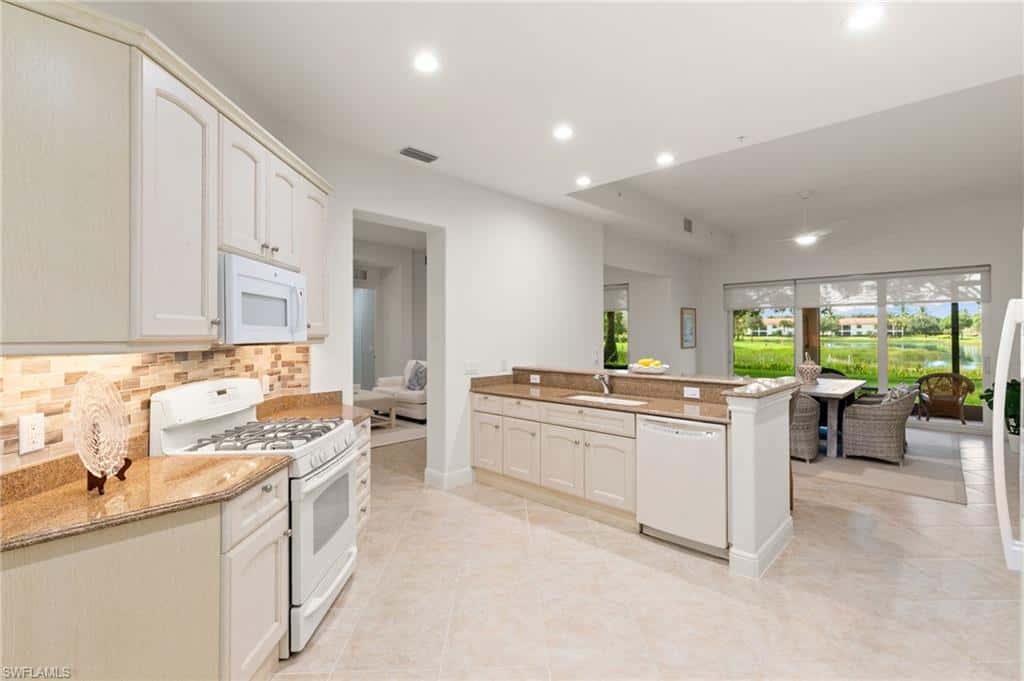 3053 Aviamar Cir #8-102, Naples, photo 10