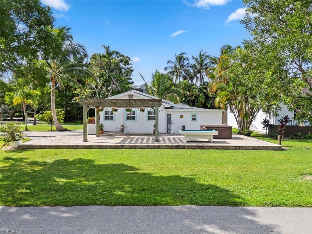 560 9th Ave, Naples, photo 16