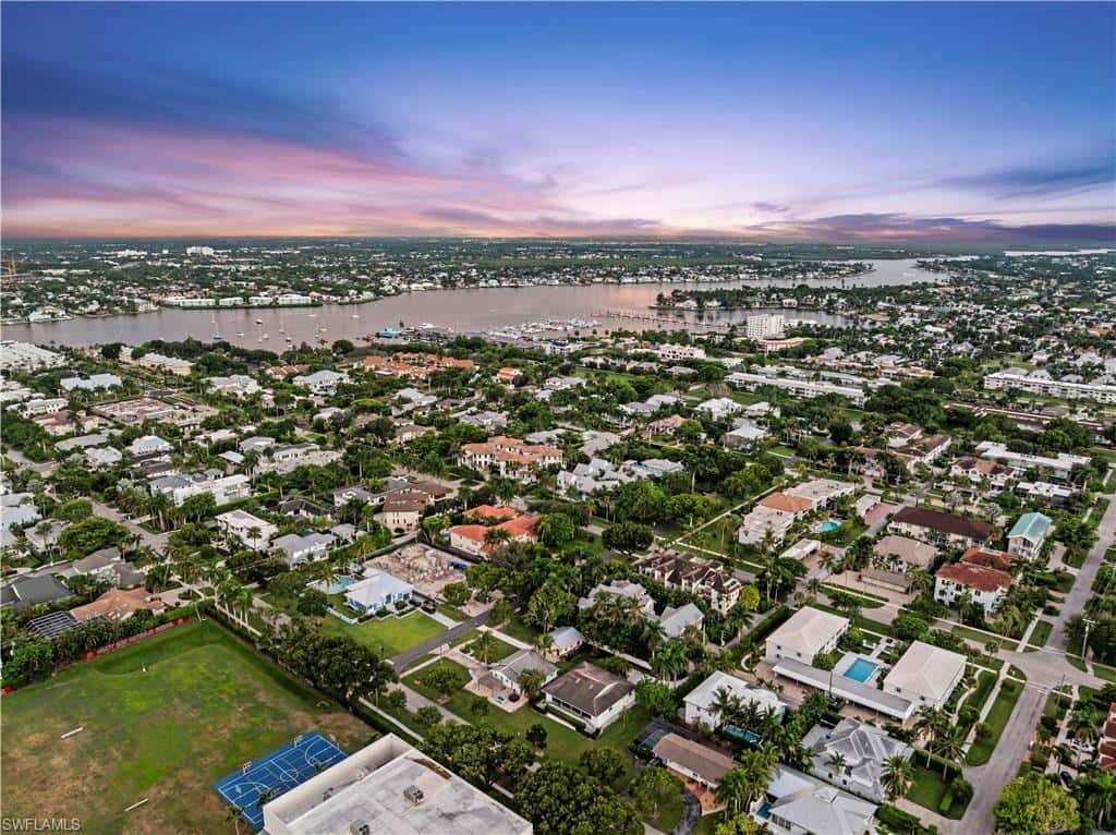 560 9th Ave, Naples, photo 5