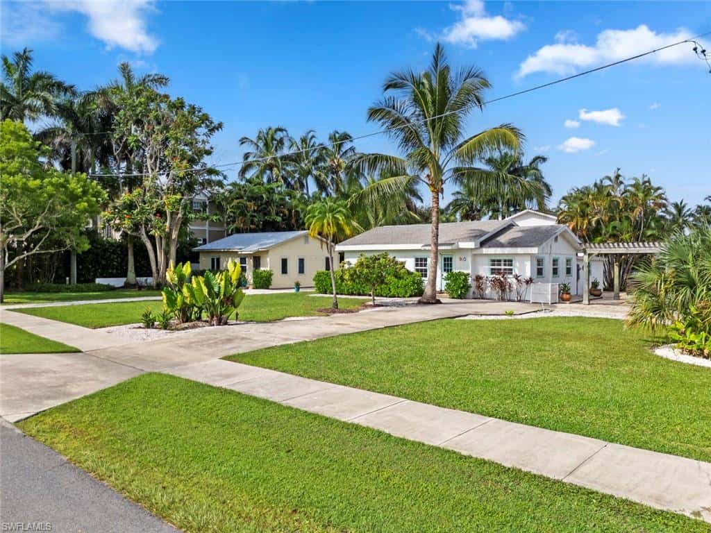 560 9th Ave, Naples, photo 14