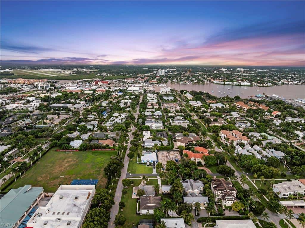 560 9th Ave, Naples, photo 18