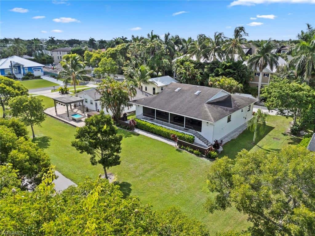 560 9th Ave, Naples, photo 8