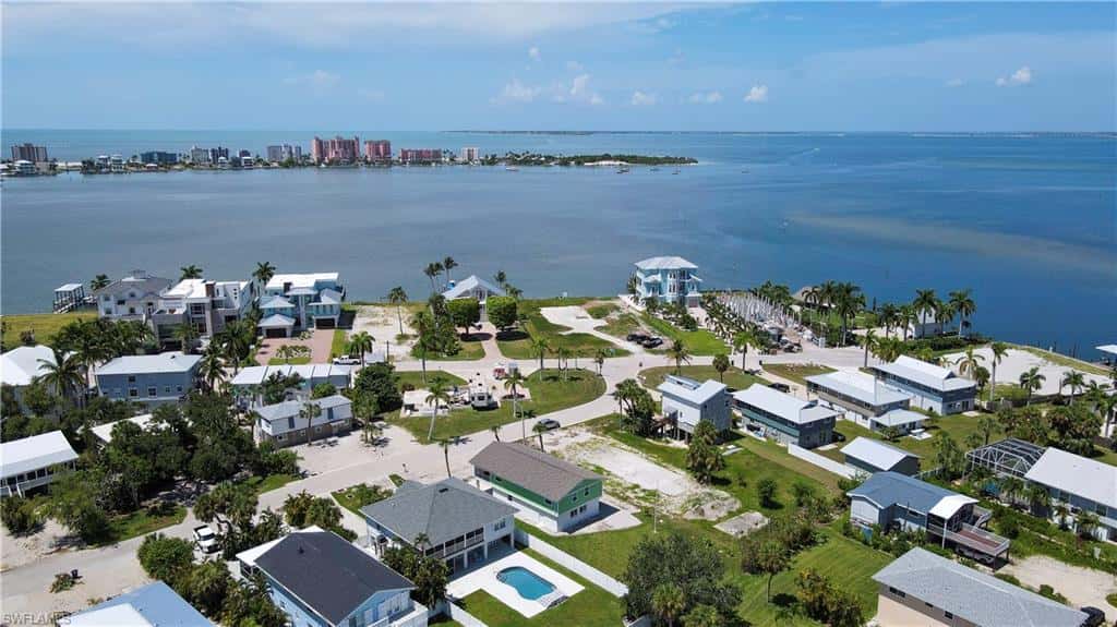 915 North St, Fort Myers Beach, photo 42