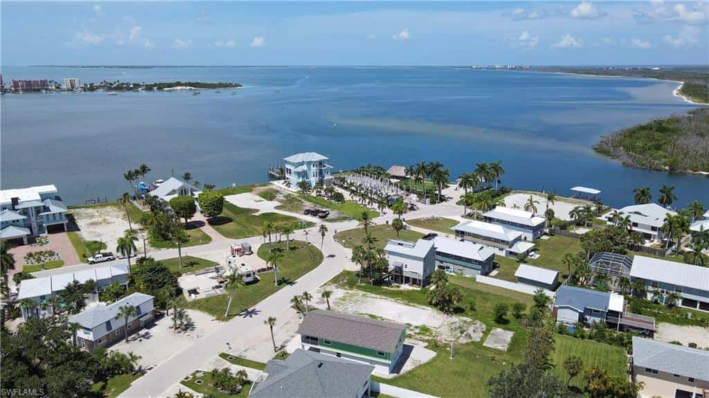 915 North St, Fort Myers Beach, photo 41