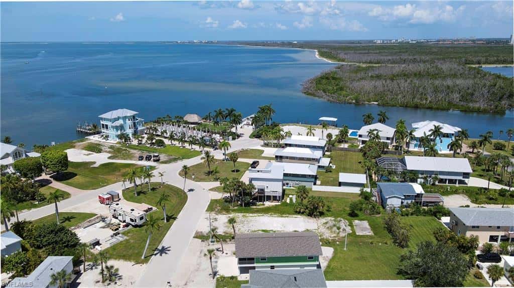 915 North St, Fort Myers Beach, photo 40