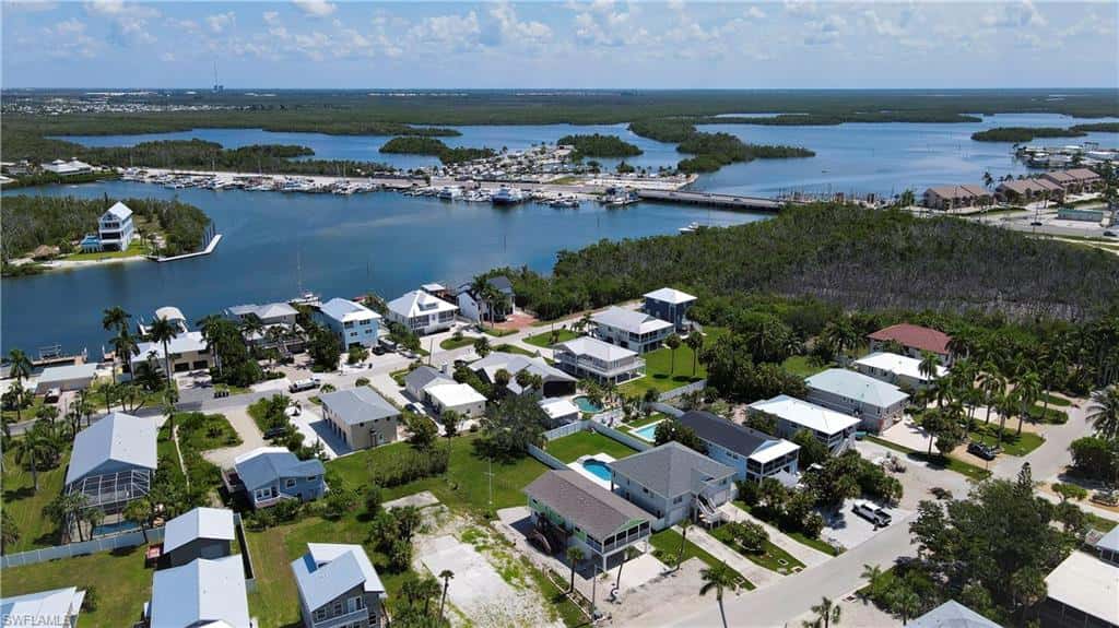 915 North St, Fort Myers Beach, photo 35