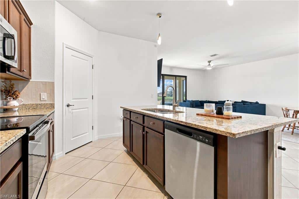 14712 Portico Blvd, Fort Myers, photo 11